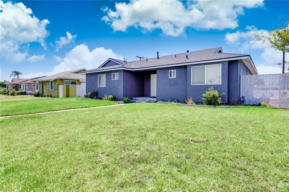 235 S Azusa West Covina, CA 91791
